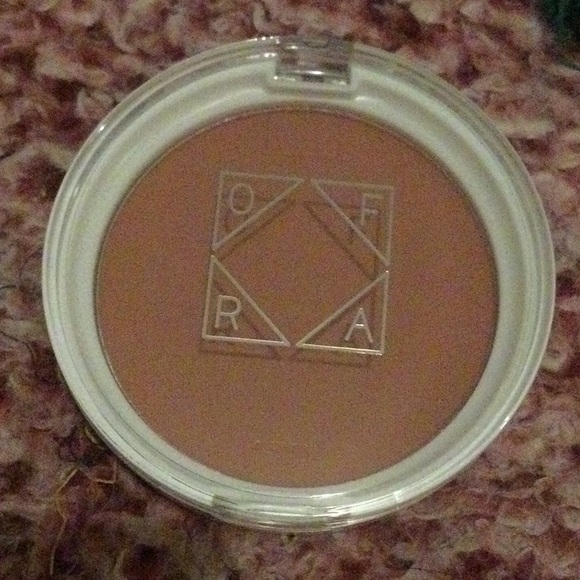BNIB Ofra Cosmetics Blush in Charm - Picture 3 of 5